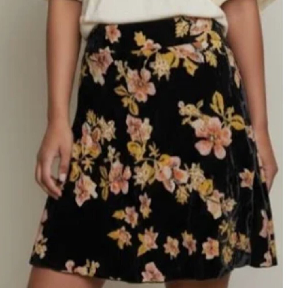 Free People Black Floral Skirt Size Four (4)